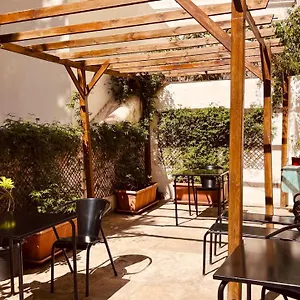 Casa Do Jasmim By Shiadu Lisboa